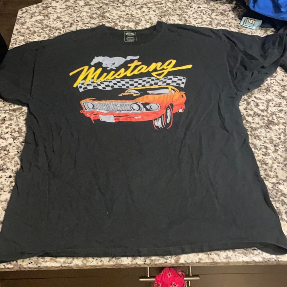 Mens Ford Mustang vintage t shirt